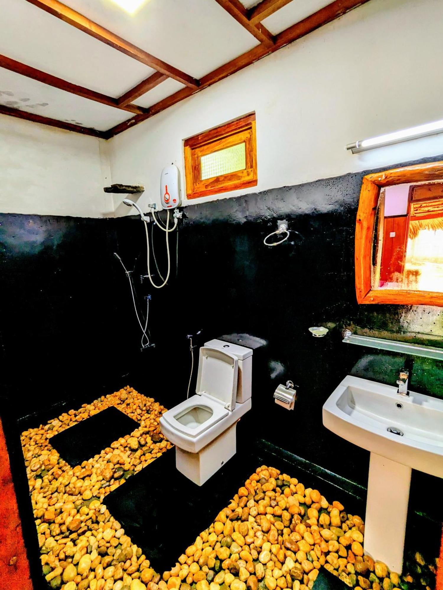 Maika Safari Lodge Удавалаве Экстерьер фото